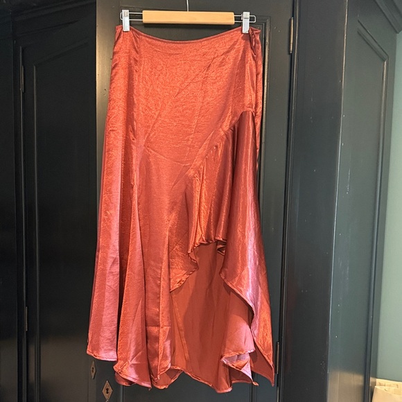 Free People sunrise Asymmetrical Skirt in Satin Rust - Picture 3 of 5